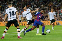 开云体育-足球联赛的最新动态引发讨论热潮