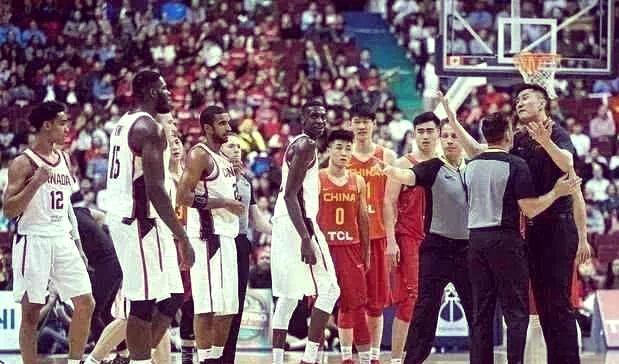 关于球队备战紧张，为国家争光全力拼搏的信息