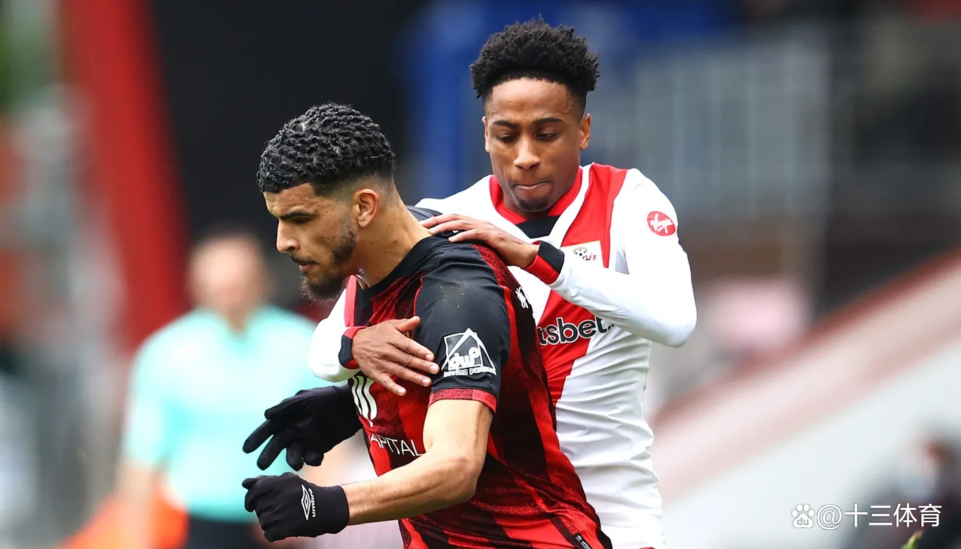 包含力争晋级，球队将为了荣誉和奖杯奋力一搏的词条