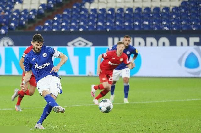 沃尔夫斯堡攻守不均衡,遭遇惨败 沃尔夫斯堡攻守不均衡,遭遇惨败