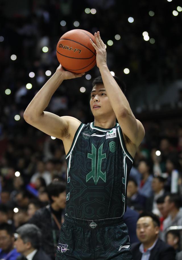 包含日本篮球明星在全明星赛中获得最有价值球员奖的词条