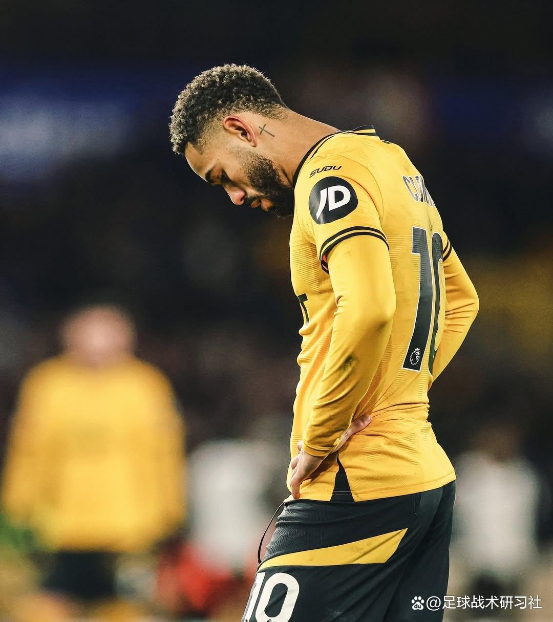 狼队主场大胜埃弗顿，重回争冠集团形势乐观的简单介绍